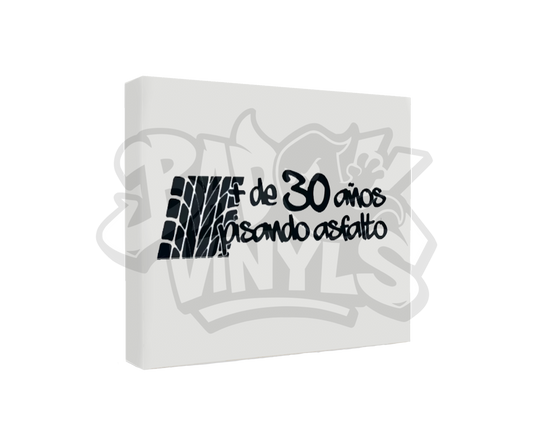 PEGATINA MAS DE 30 AÑOS PISANDO ASFALTO