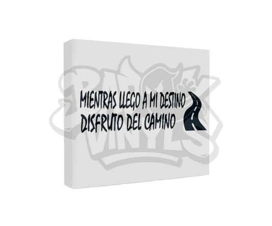 PEGATINA MIENTRAS LLEGO A MI DESTINO DISFRUTO DEL CAMINO